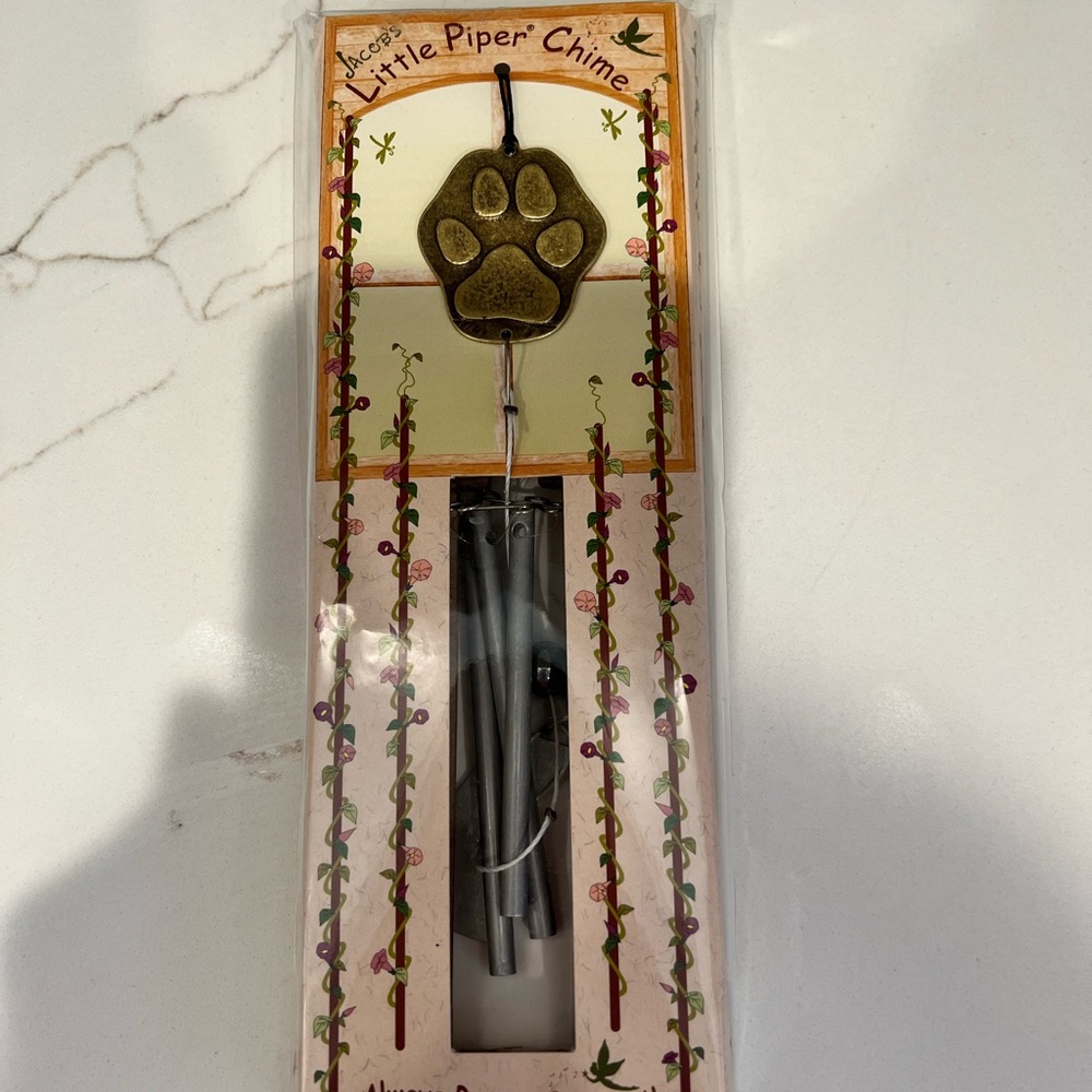 Little Piper Chime with Paw Print